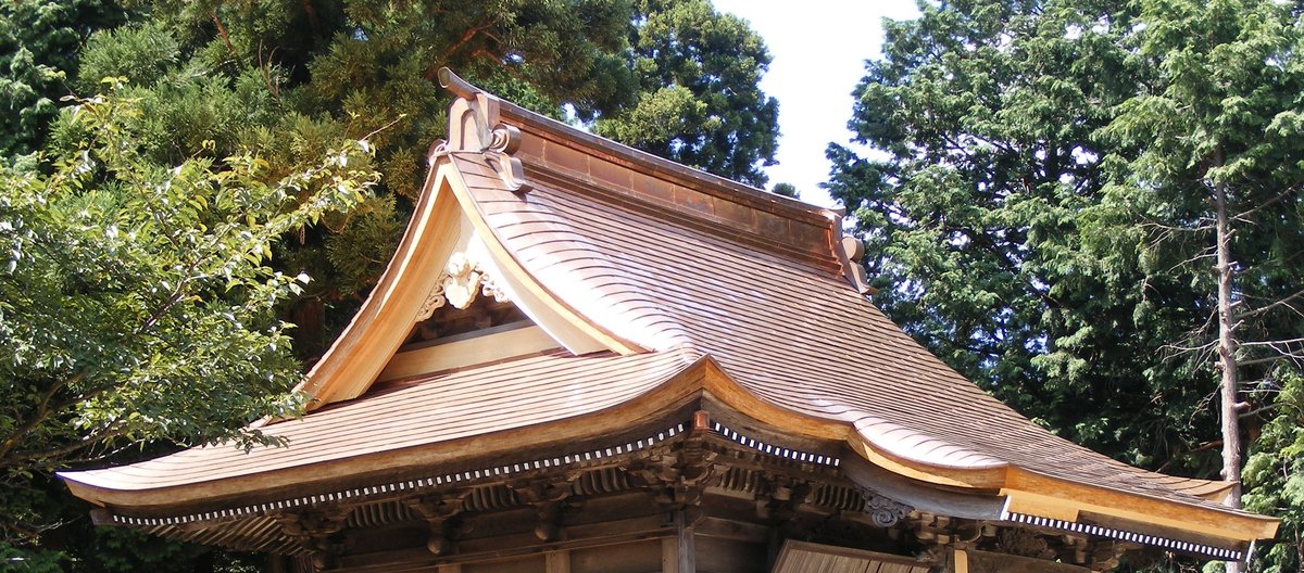 神社の銅板屋根と銅板の棟包み施工